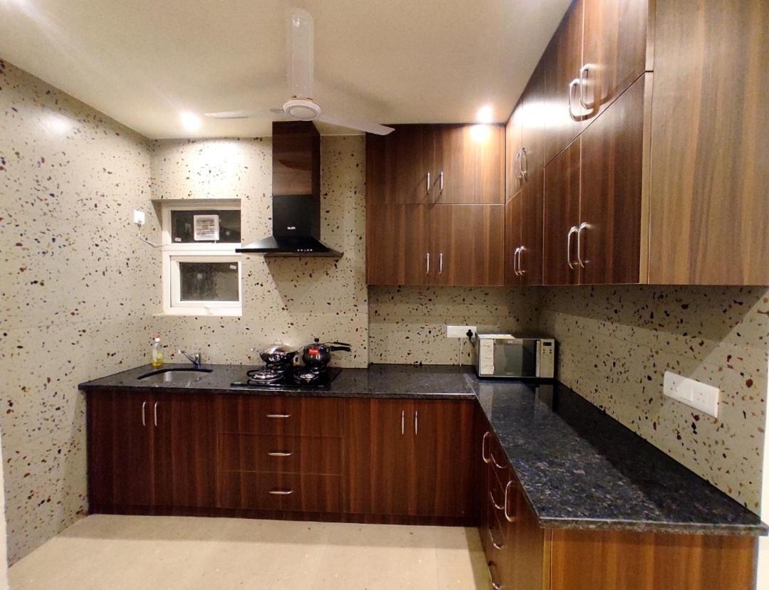When In Gurgaon - Artemis Hospital 1 Min Walk, Fortis & Medanta 4 Mins Drive Экстерьер фото